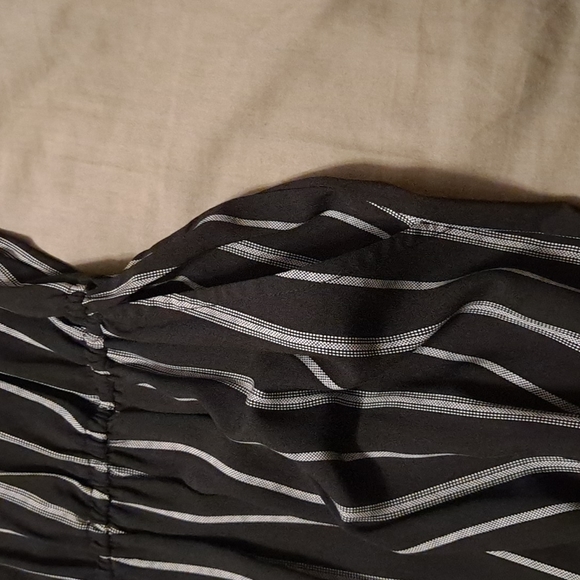 Old Navy Women's Romper - Picture 7 of 7